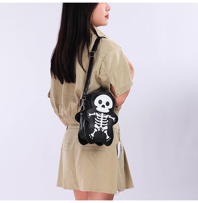 The 3D Gothic Skull Statement Bag: Y2K Streetwear Crossbody Purse
