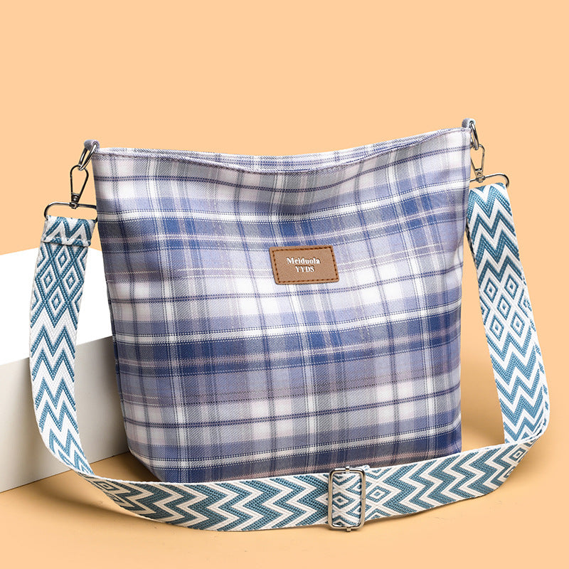 Retro Checkered Contrast Messenger Bag: Large Capacity Urban Shoulder Bag
