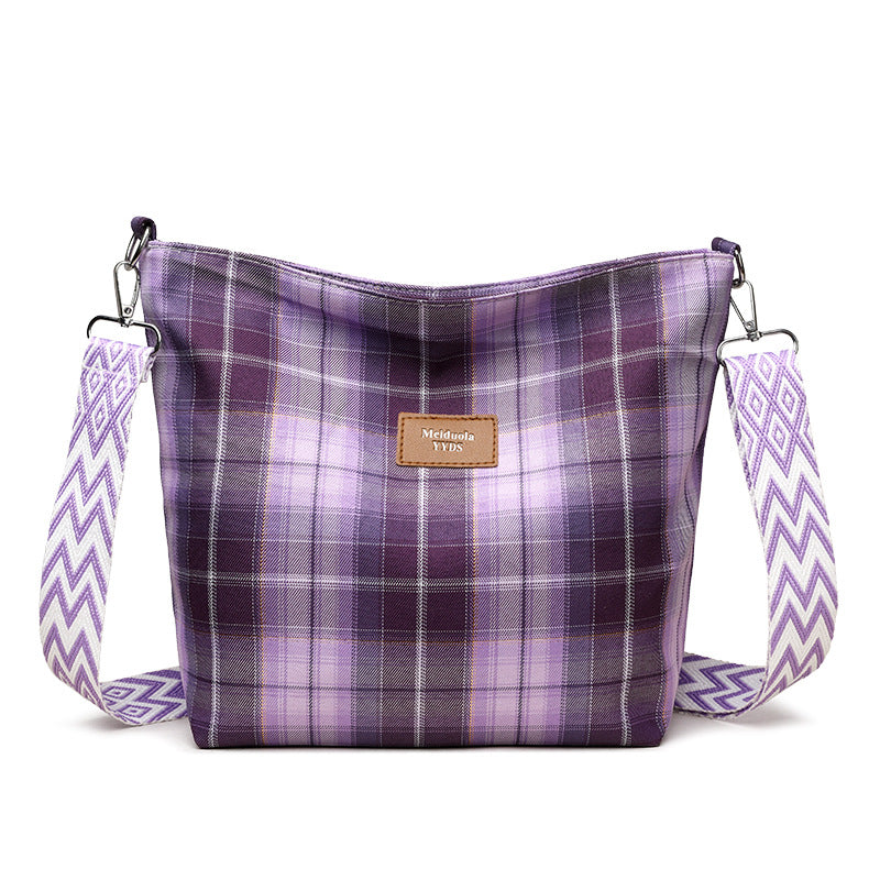Retro Checkered Contrast Messenger Bag: Large Capacity Urban Shoulder Bag